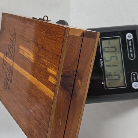 Vintage Cedar Box Holy Bible Case Jesus Picture Deepest Sympathy Gift Memorial - Picture 5 of 17